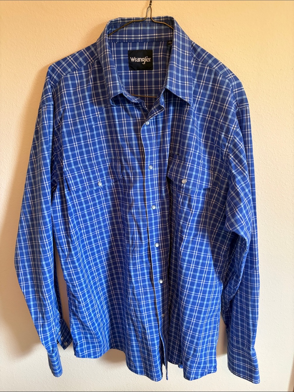 Wrangler Blue and White Plaid Button-Down Shirt